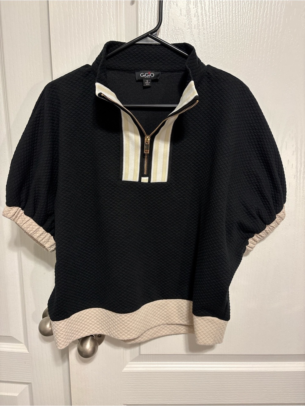 G by Goleta Black Short-Sleeve Quarter-Zip Pullover with Cream Trim